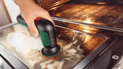 Makes a dirty oven shine again (optional accessory)
